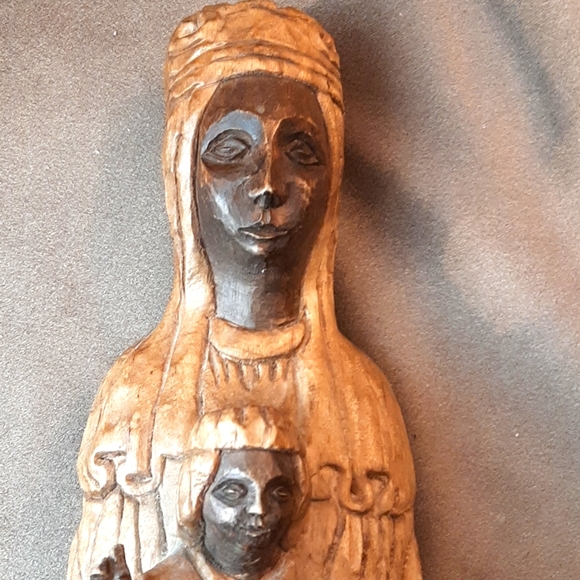 Antique wood carving of Black Madonna - Picture 5 of 5